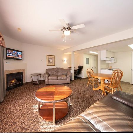 Dunvegan Inn & Suites Fairview Luaran gambar