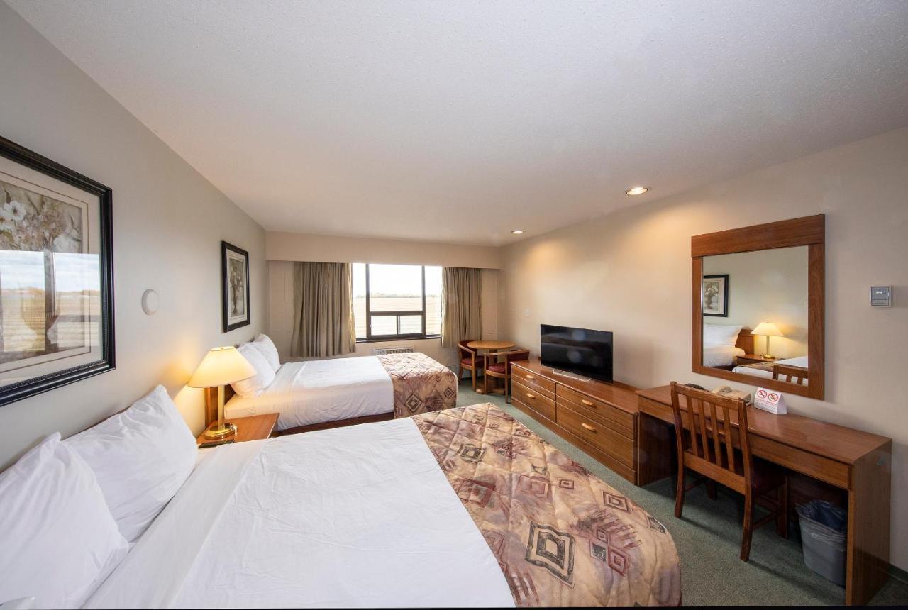 Dunvegan Inn & Suites Fairview Luaran gambar