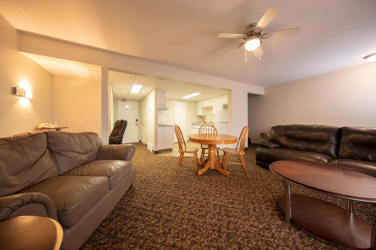 Dunvegan Inn & Suites Fairview Luaran gambar