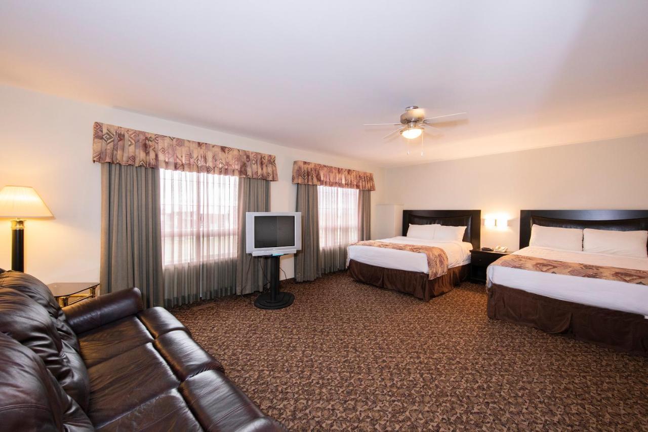 Dunvegan Inn & Suites Fairview Luaran gambar